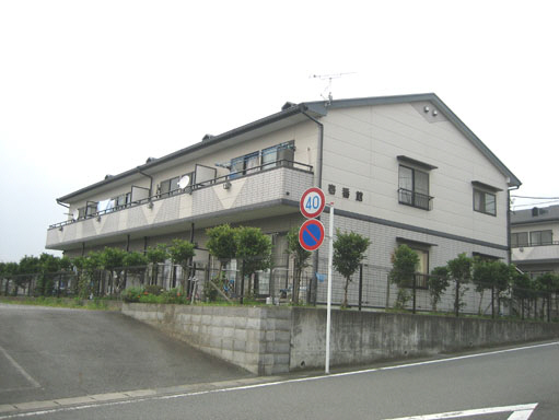 【三島市加茂のアパートの建物外観】