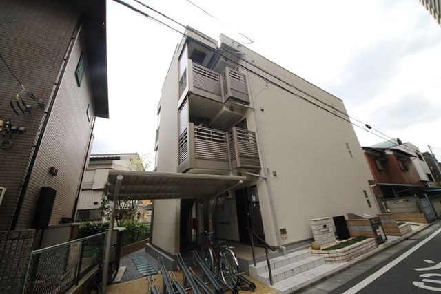 埼玉県さいたま市中央区上落合６（アパート）の賃貸物件の外観
