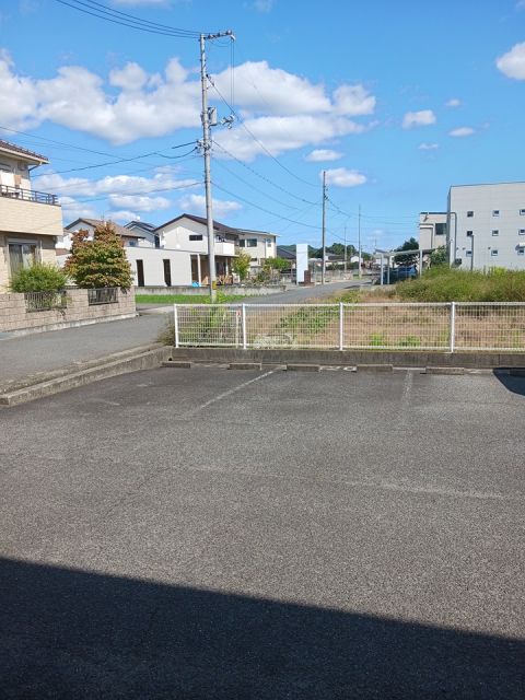 【スカイハイツ河相Ａの駐車場】