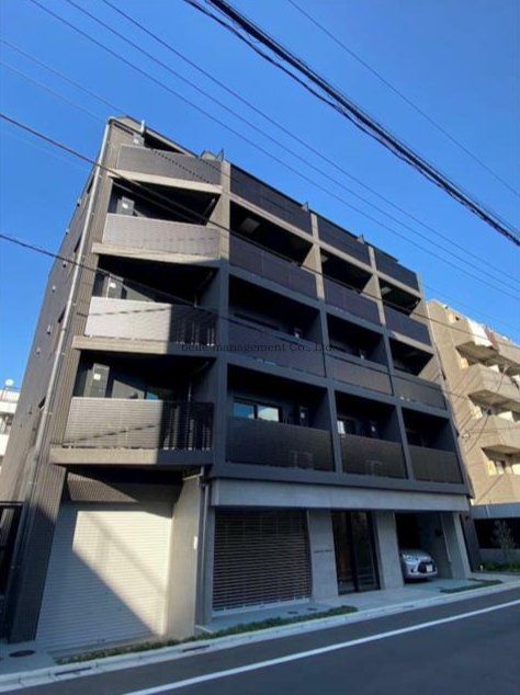 【目黒区目黒本町のマンションの建物外観】