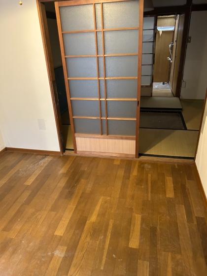 居室・リビング　リフォーム前の写真です。