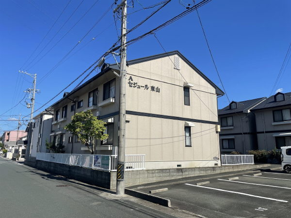 セジュール東山　Ａ棟の建物外観