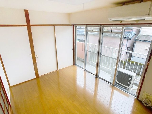 居室・リビング　2025年10月撮影