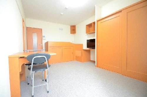 その他部屋・スペース　2Ｆのお部屋はカーペット