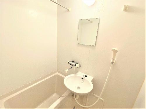 バス・シャワールーム　設備・使用は号室により異なる為、現況を優先致します。