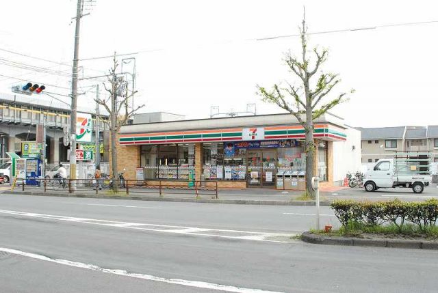 コンビニ　セブンイレブン　 京都上久世店（コンビニ）まで786m