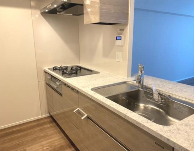 キッチン　※別部屋参考写真