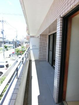 　バルコニー　ベランダ