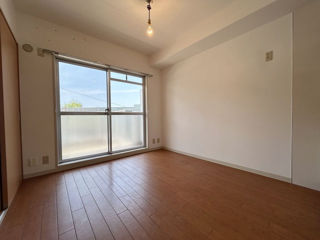 居室・リビング　約6.0帖のダイニングキッチン