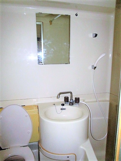 洗面設備　同建物の別号室のお写真です。
