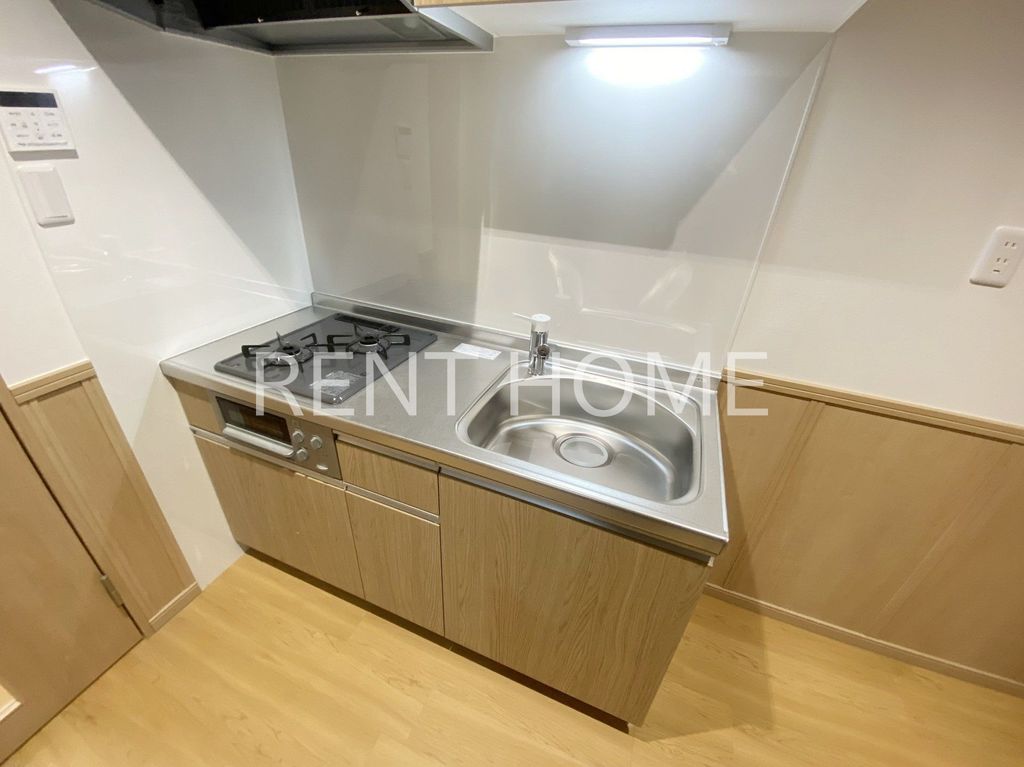 キッチン　玄関