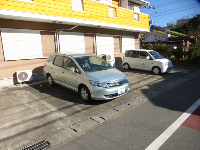 駐車場　敷地内駐車場　＊満車＊
