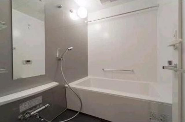 バス・シャワールーム　※別部屋参考写真