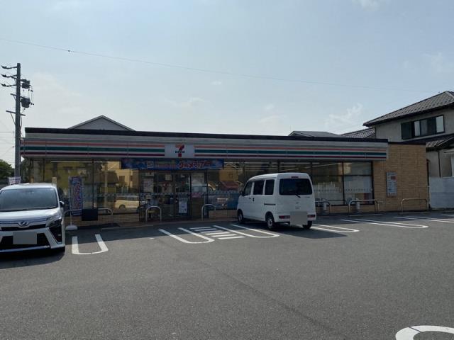 コンビニ　セブンイレブン（コンビニ）まで259m