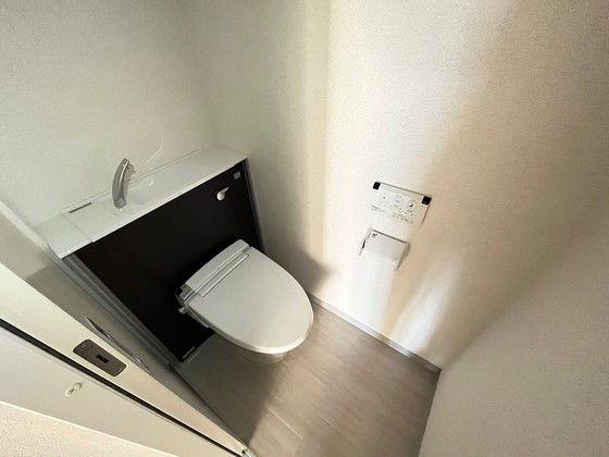 トイレ　※別部屋の写真です