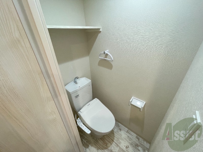 トイレ　トイレは嬉しいウォシュレット付きです。清潔を保ちましょう。