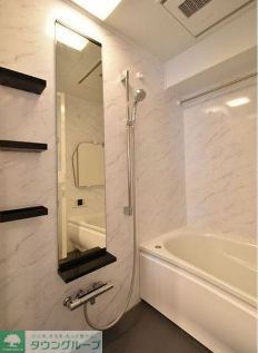 バス・シャワールーム　洗面