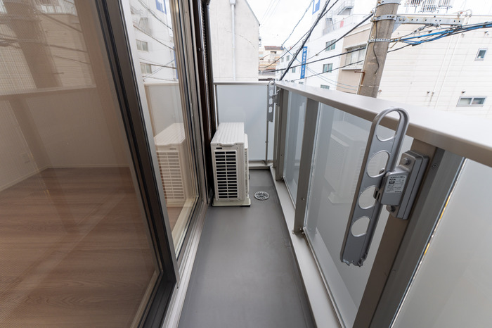 バルコニー　外からの目が気にならないバルコニーで洗濯物が干せます