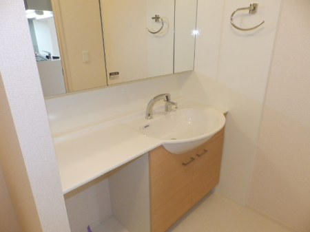 洗面設備　忙しい朝には欠かせない洗面所です