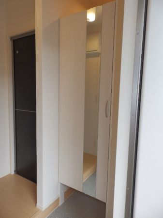 玄関　シューズボックス