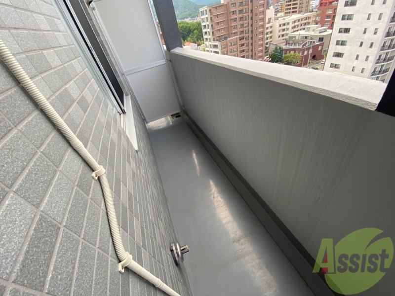 バルコニー　バルコニーです。洗濯物を干したり一息ついたりできますね！