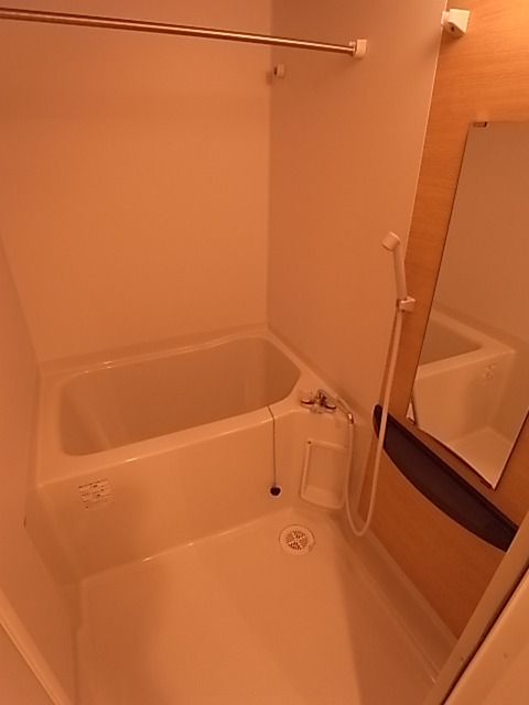 バス・シャワールーム　バスルーム