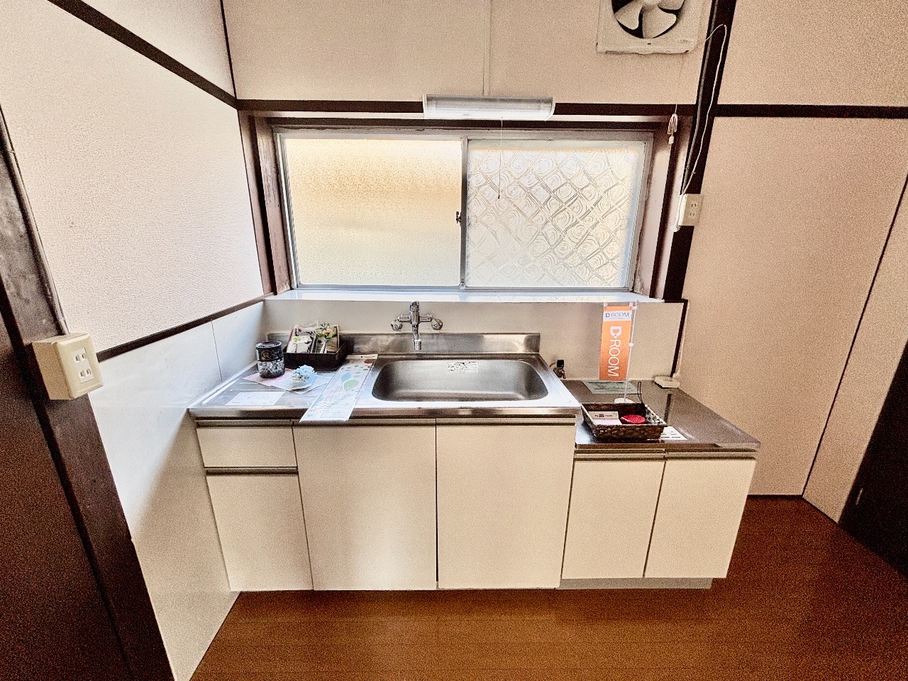 キッチン　キッチン部分・キッチン部分・お手入れしやすいキッチンです♪