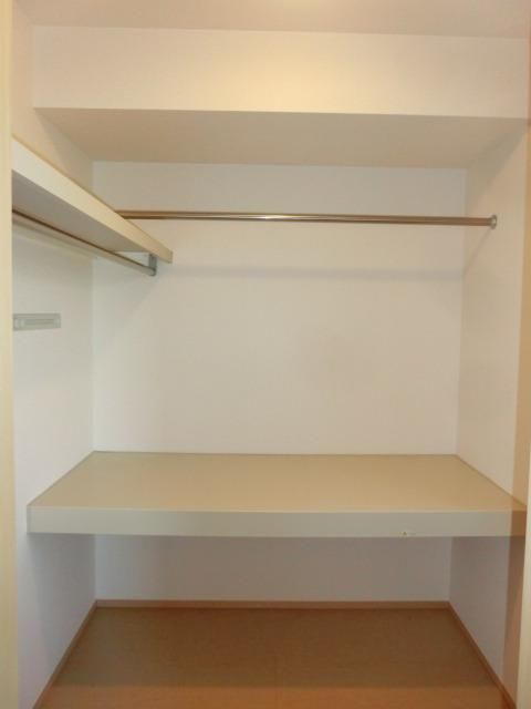 収納　※別号室参考写真です