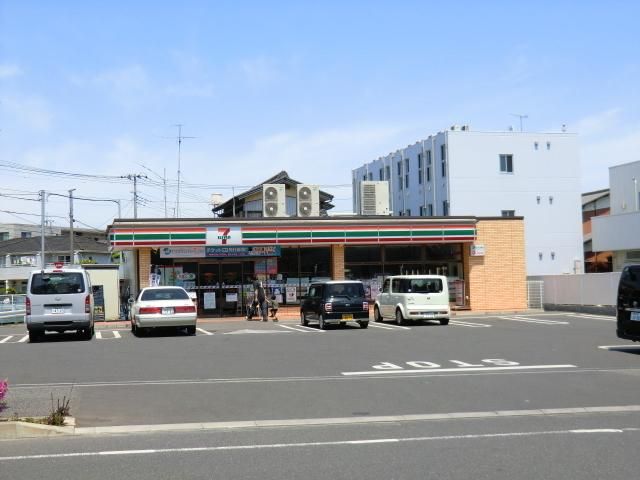 コンビニ　セブンイレブン（コンビニ）まで630m
