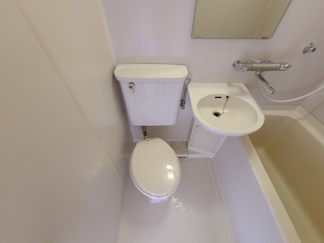 トイレ　ラフィネ川名