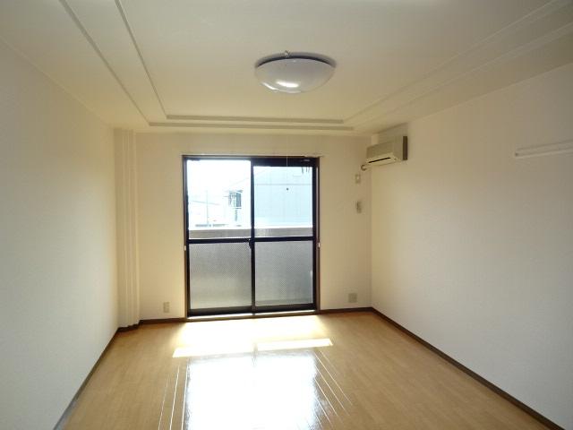 居室・リビング　洋室