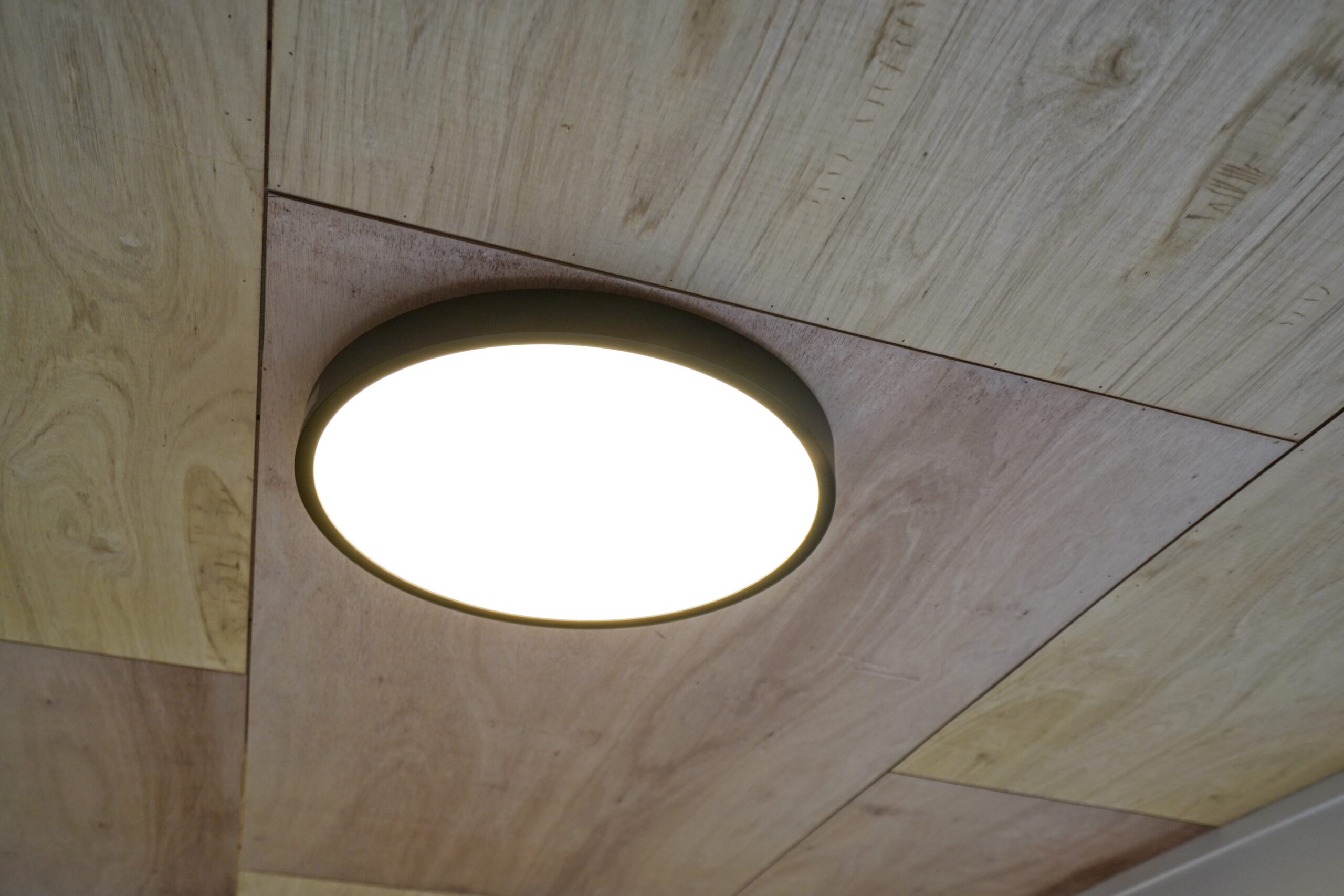 その他設備　全室照明付きで、うれしいポイントです