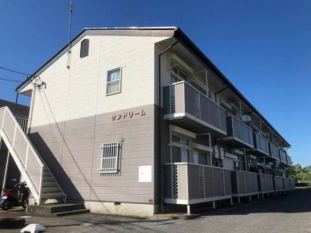 建物外観　落ち着いた雰囲気の外観です