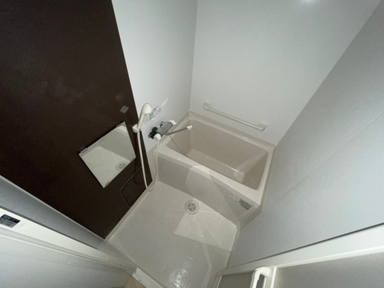 バス・シャワールーム　※別部屋の写真です