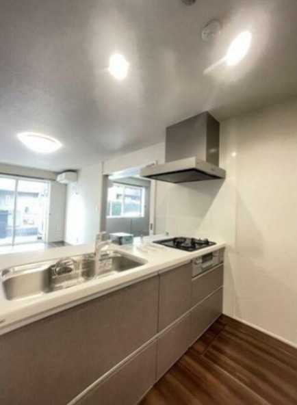 キッチン　※同仕様写真含む