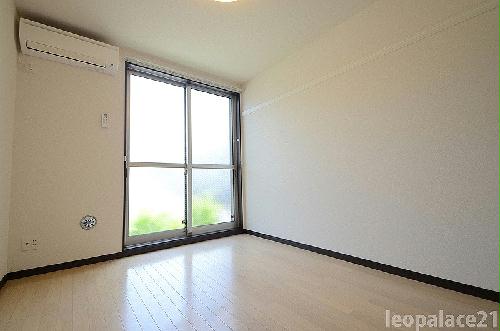 居室・リビング　設備・仕様は号室により異なる為、現状を優先致します。