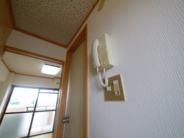 セキュリティ　インターホン付きです