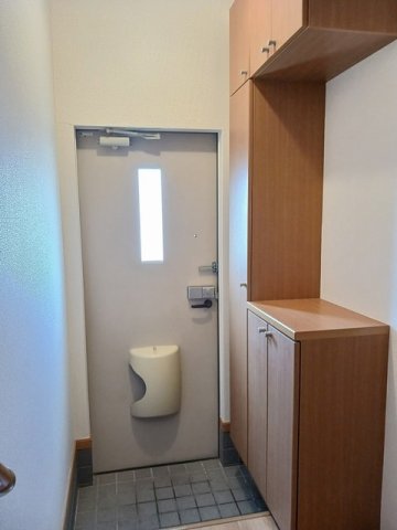玄関　明るい玄関です