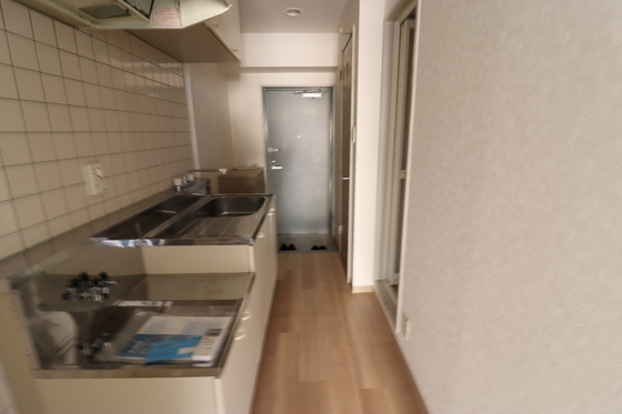 玄関　※別号室の写真です。