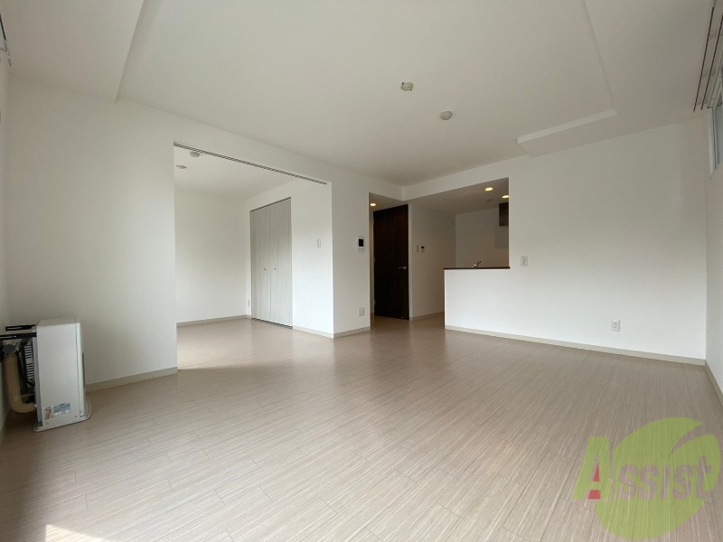 居室・リビング　広々としたリビングですね。使い勝手がよさそうですね！