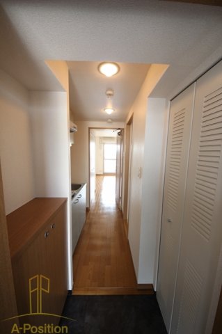 玄関　KHKコート西野田(ケーエイチケー）