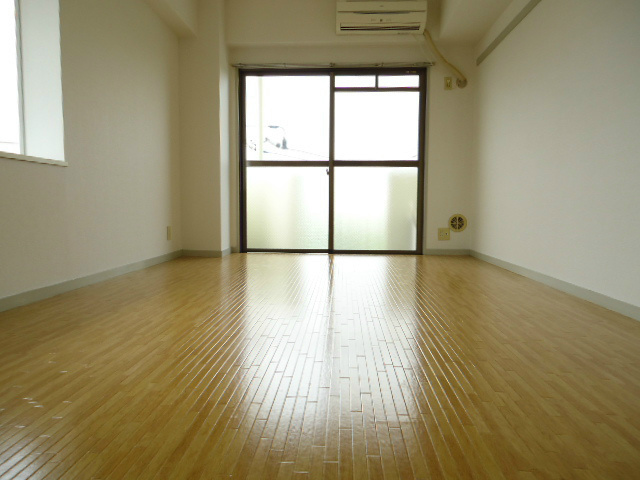 居室・リビング　反転タイプ