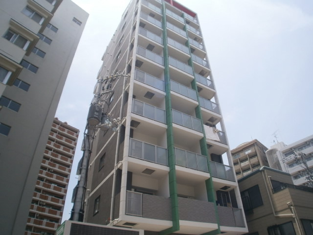 建物外観　駅前の築浅物件です