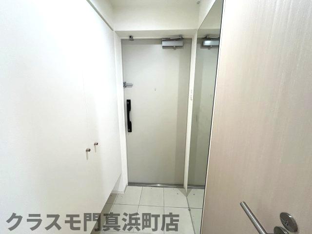 玄関　イメージとして同建物他部屋を表示しています