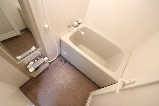 バス・シャワールーム　別号室の写真です