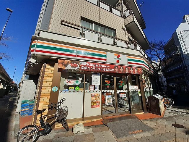 コンビニ　セブンイレブン（コンビニ）まで92m
