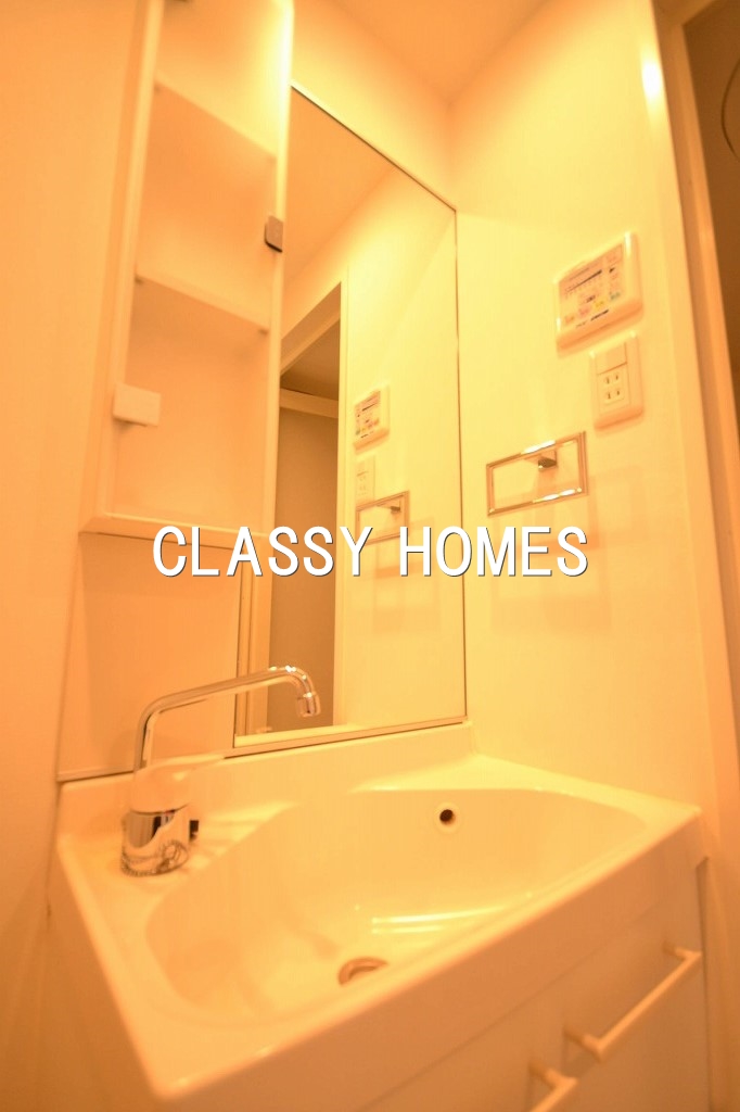 洗面設備　2008年竣工リファイズ品川南：独立洗面台