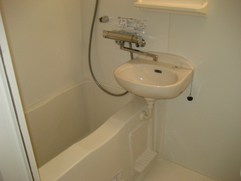 バス・シャワールーム　別部屋参考写真