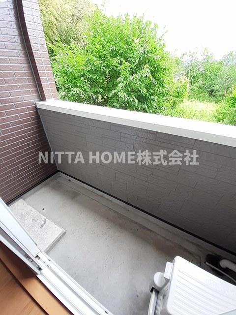 バルコニー　洋室にバルコニーがついています◇