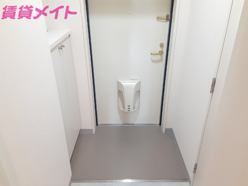 玄関　同型参考写真